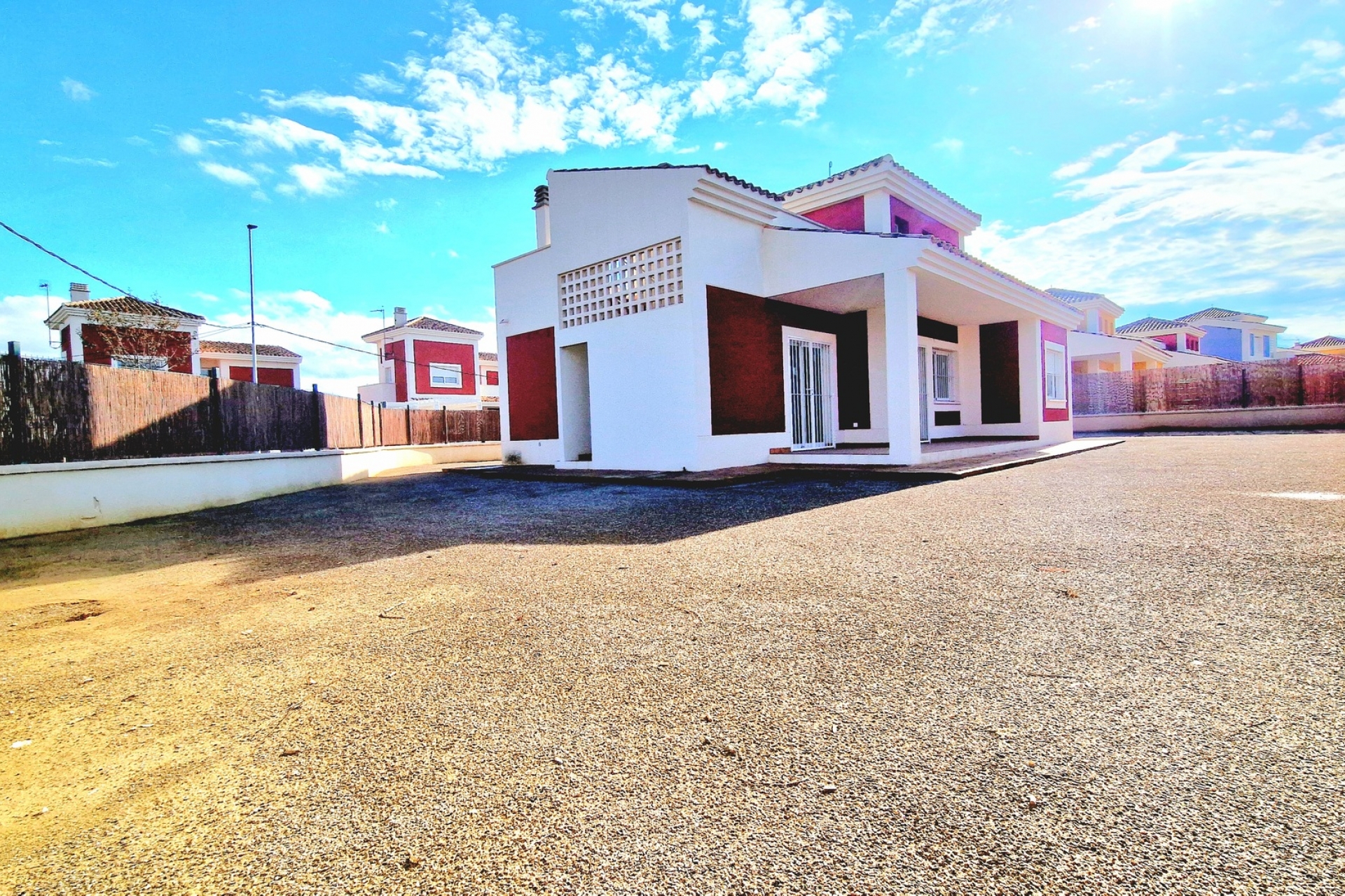 Nueva construcción  - detached -
Purias