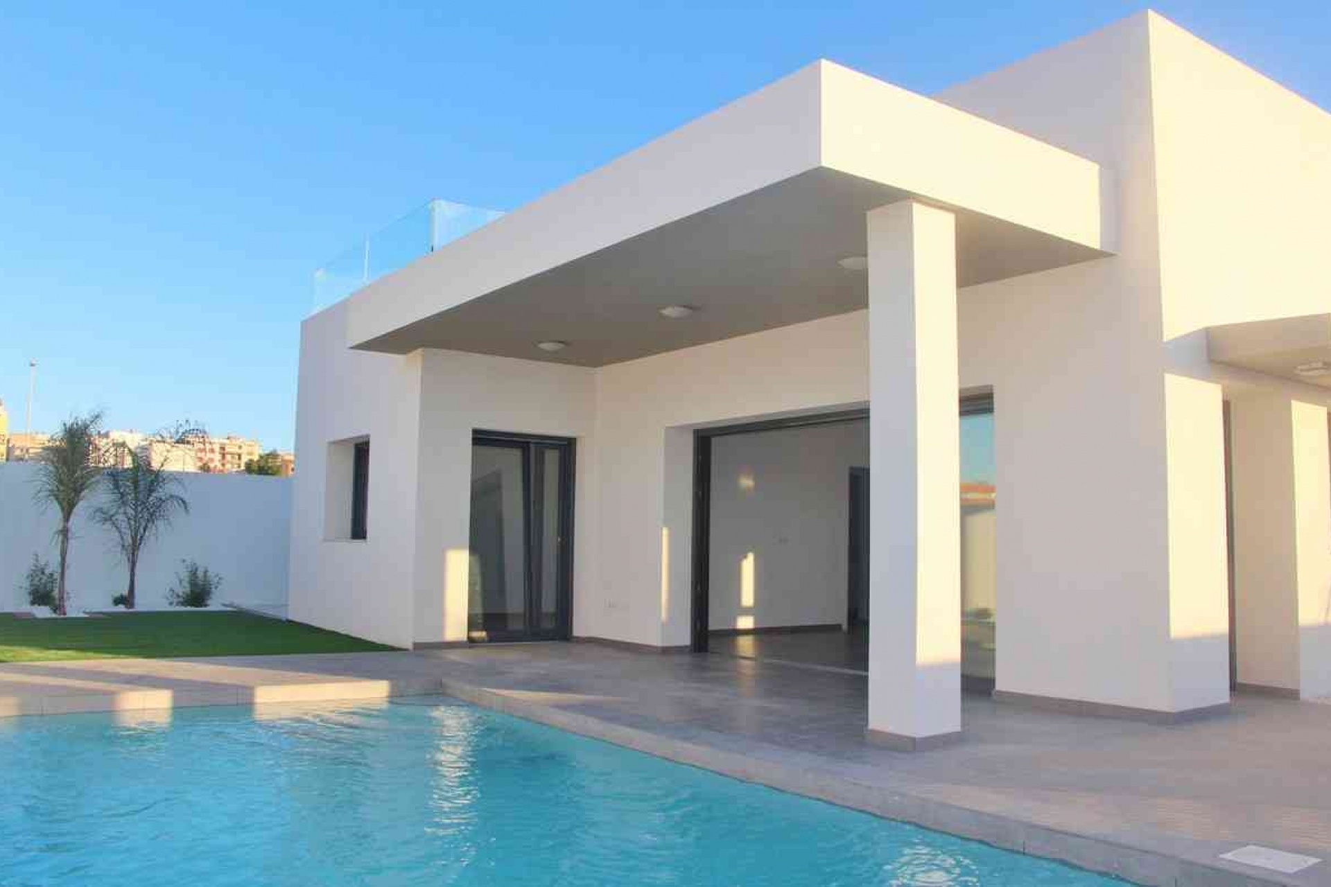 Nueva construcción  - detached -
Rafal