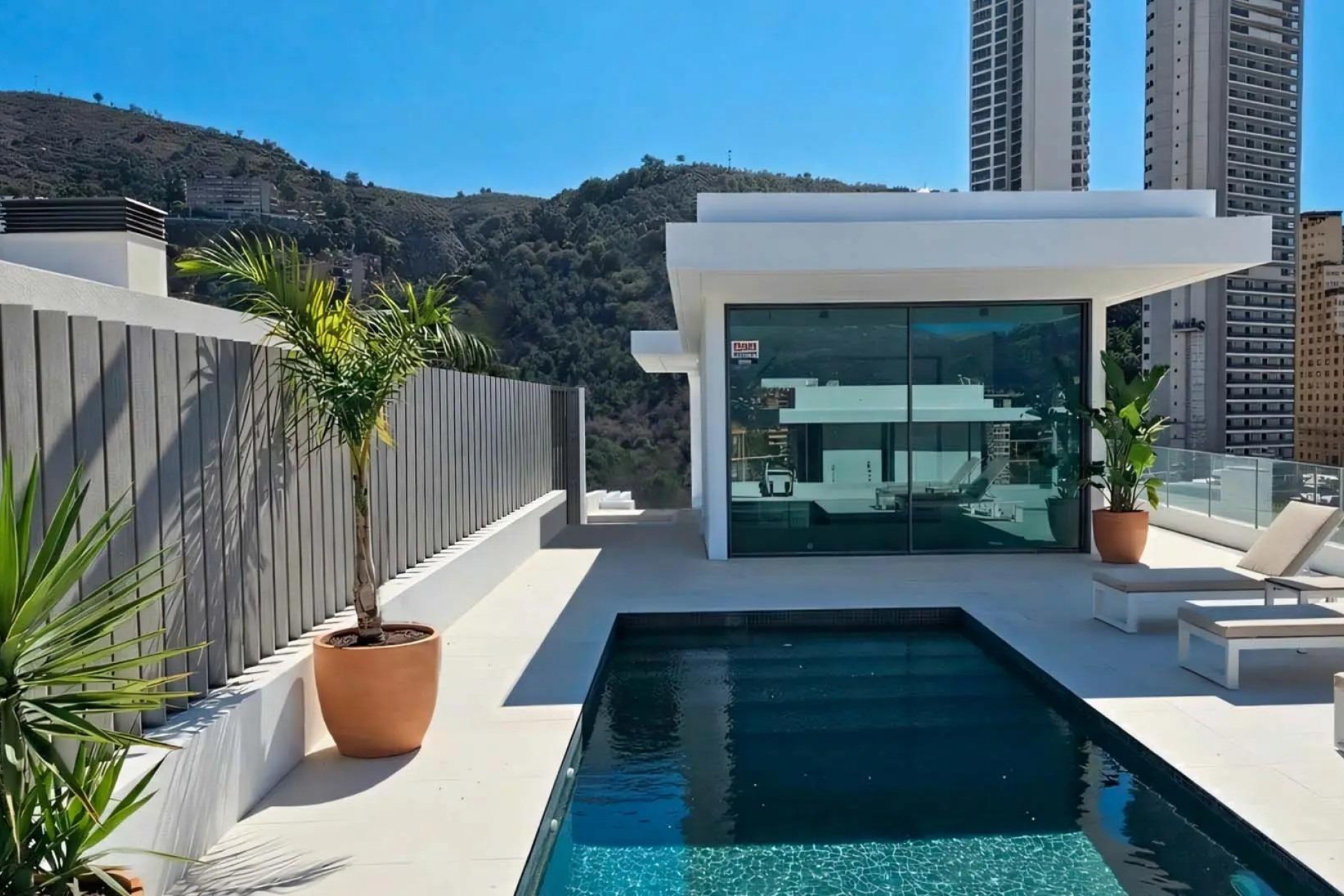 Nueva construcción  - Villa -
Benidorm