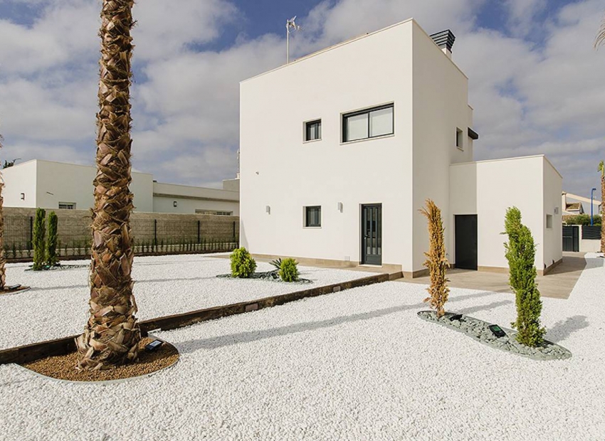 Nueva construcción  - Villa -
Dehesa de Campoamor
