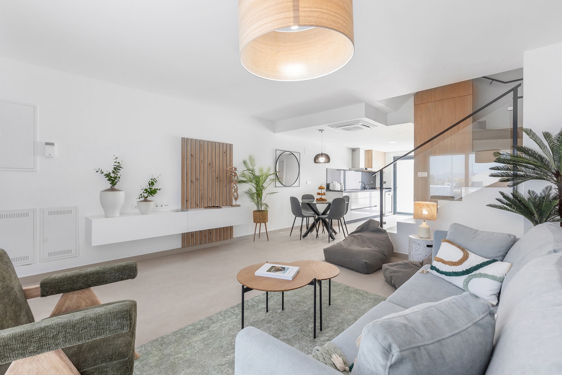 Nytt - semi-detached -
Rafal