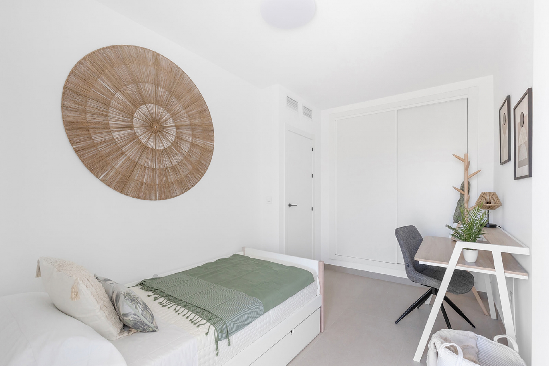 Nytt - semi-detached -
Rafal