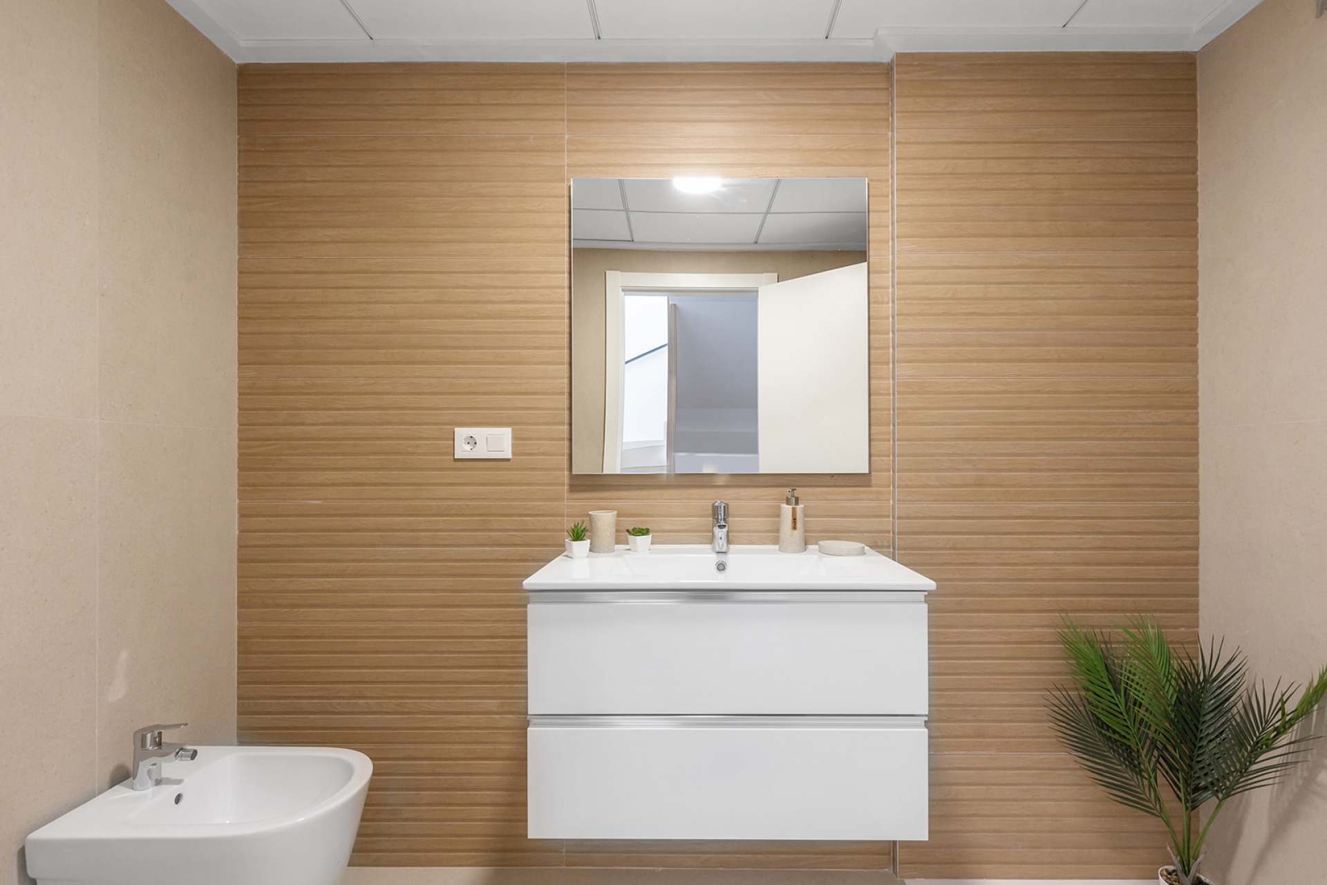 Nytt - semi-detached -
Rafal