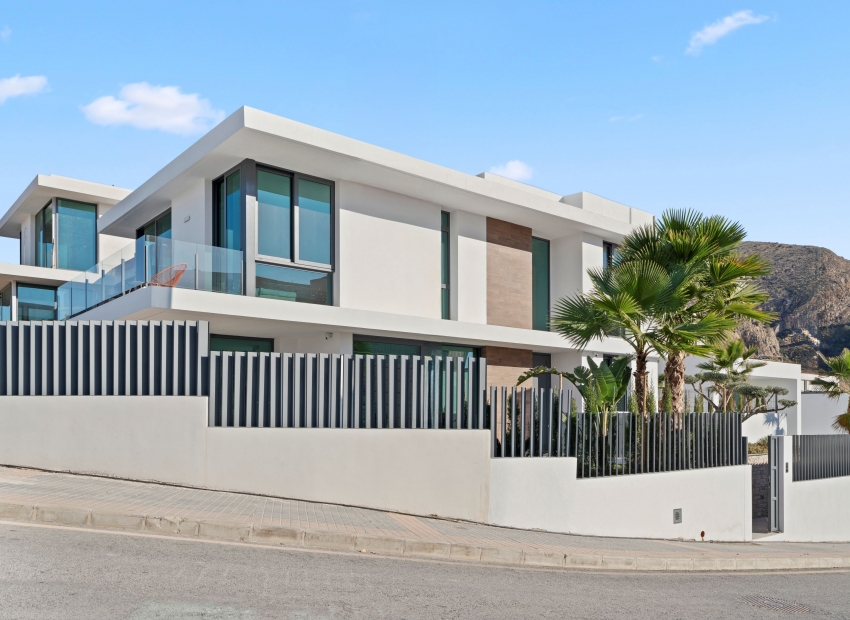Nytt - Villa -
Benidorm