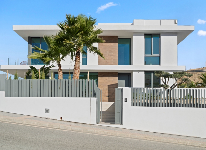 Nytt - Villa -
Benidorm