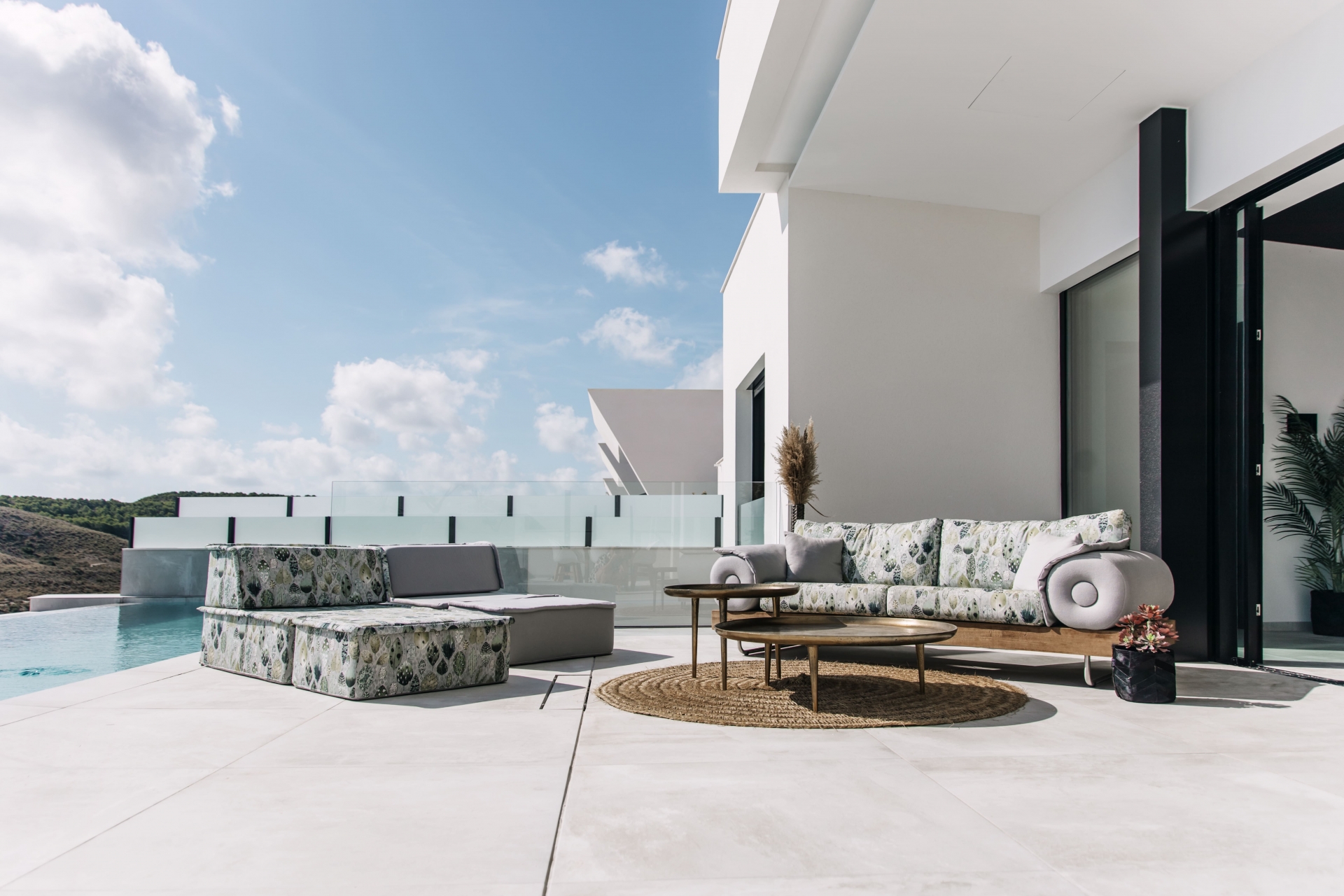 Nytt - Villa -
Rojales