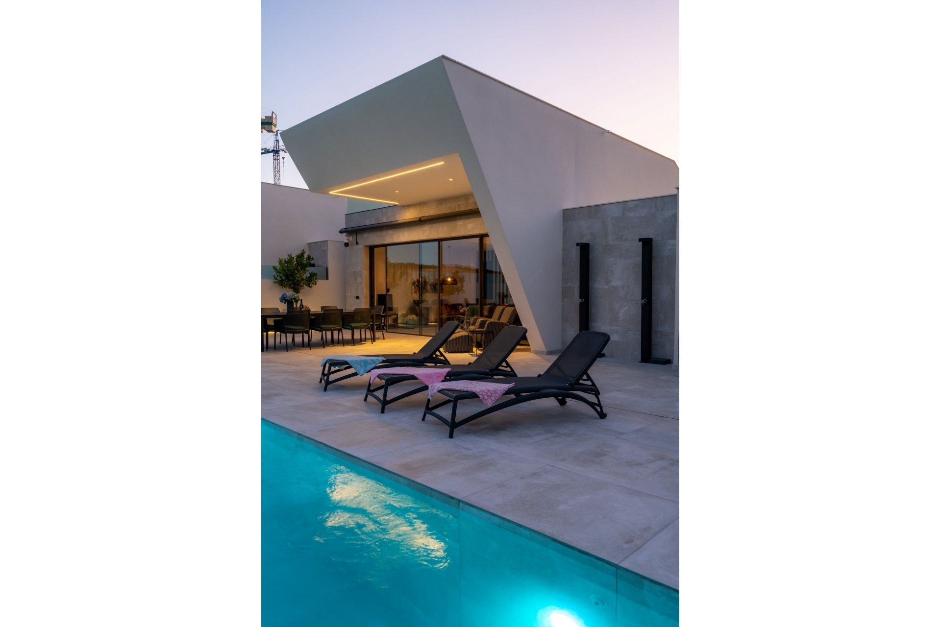 Nytt - Villa -
Rojales