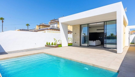 Особняк - Новое  строительство - Torrevieja - HT-0774 Gold Villas