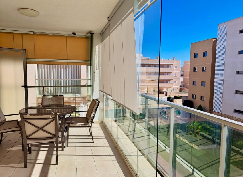 Перепродажа - Apartment -
Orihuela Costa - Villamartín