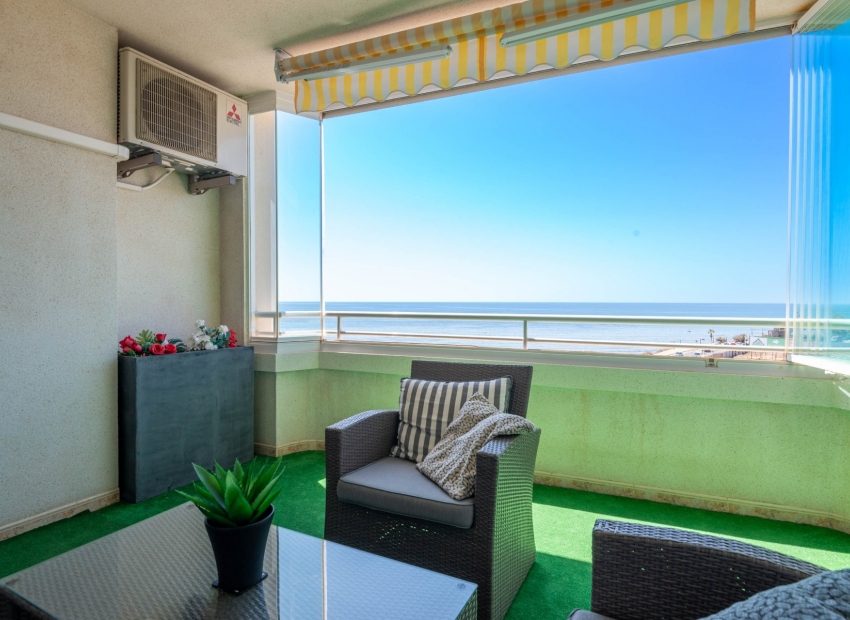 Перепродажа - Apartment -
Torrevieja - Playa de los Locos
