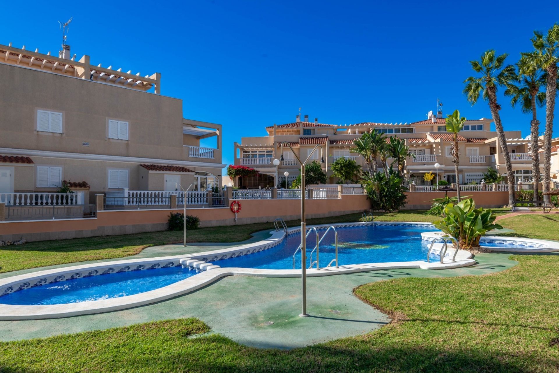 Перепродажа - Бунгало -
Orihuela Costa - Punta Prima, Orihuela Costa