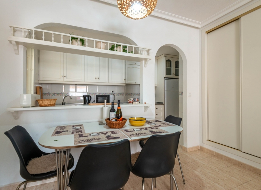 Перепродажа - Бунгало -
Torrevieja - Punta Prima, Torrevieja