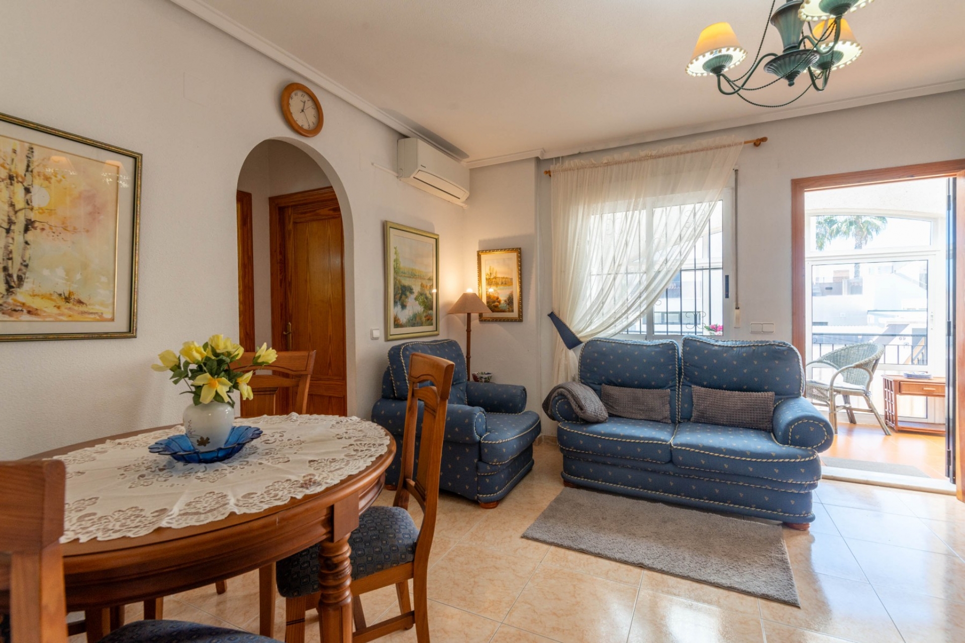 Перепродажа - Дом на 4 семьи -
Torrevieja - Acequion