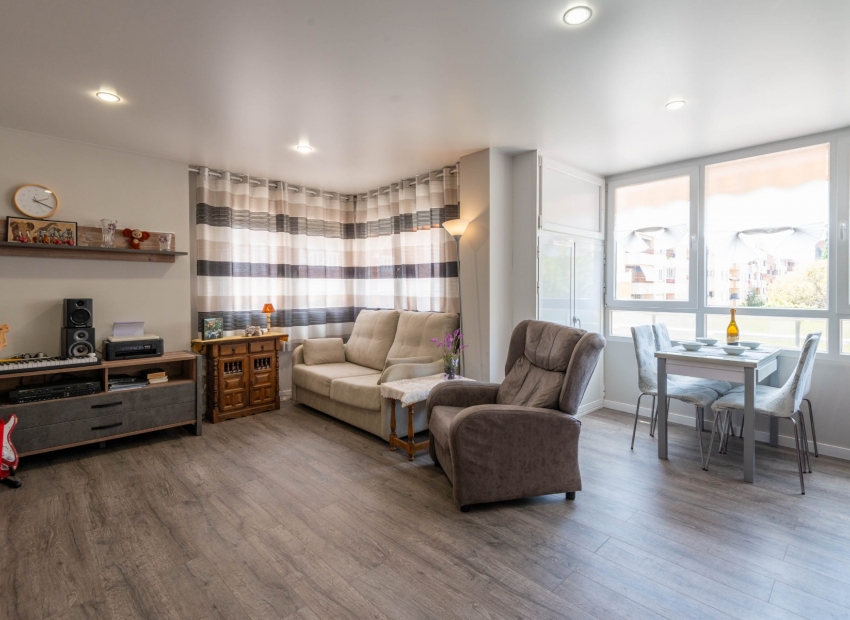 Перепродажа - квартира -
Torrevieja - Playa del Cura