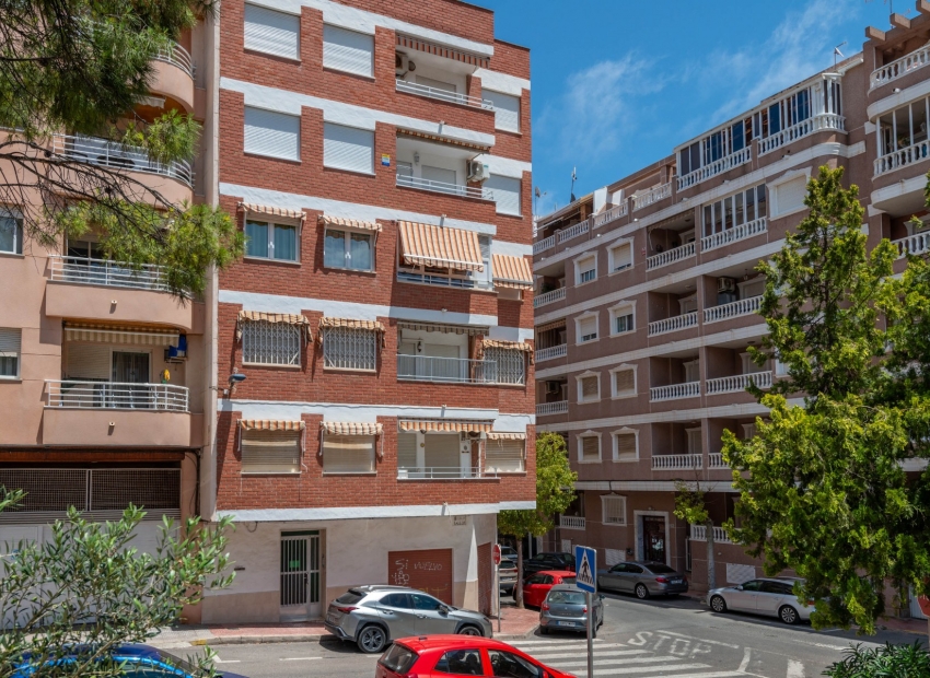 Перепродажа - квартира -
Torrevieja - Playa del Cura