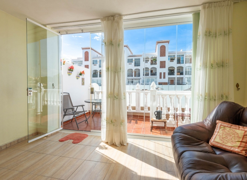 Перепродажа - многоэт. дом -
Orihuela Costa - Punta Prima, Orihuela Costa