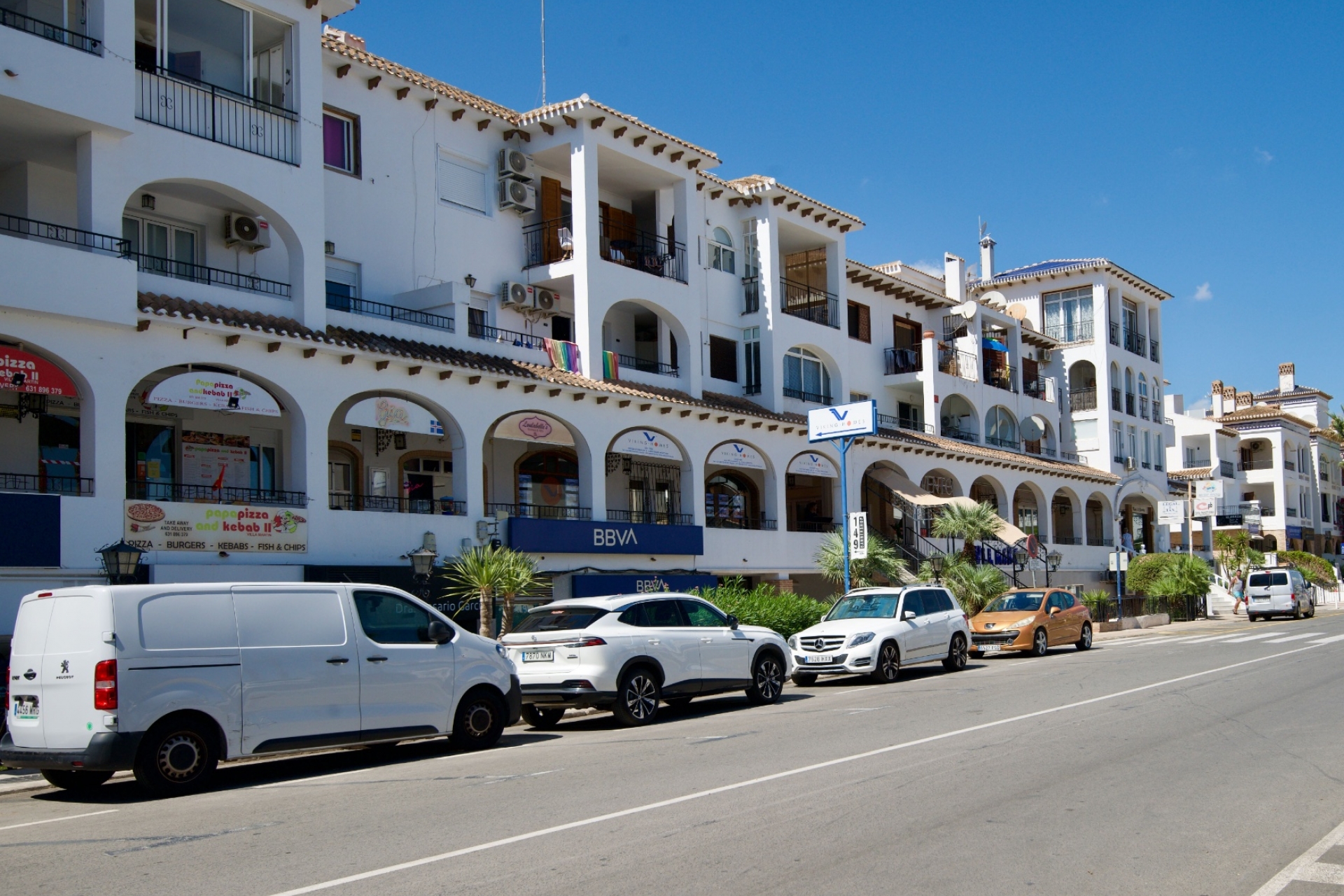 Перепродажа - многоэт. дом -
Orihuela Costa - Villamartin