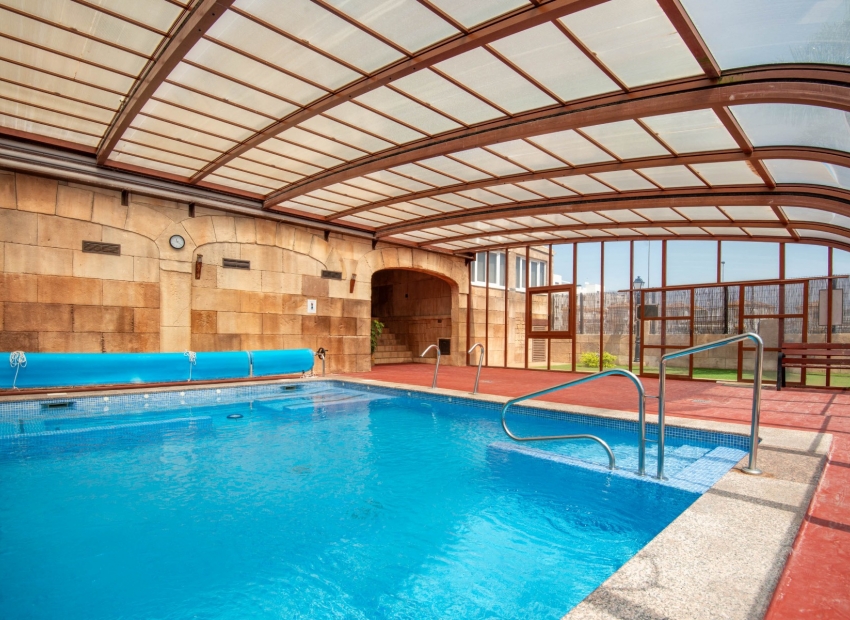 Перепродажа - многоэт. дом -
Orihuela Costa - Villamartin