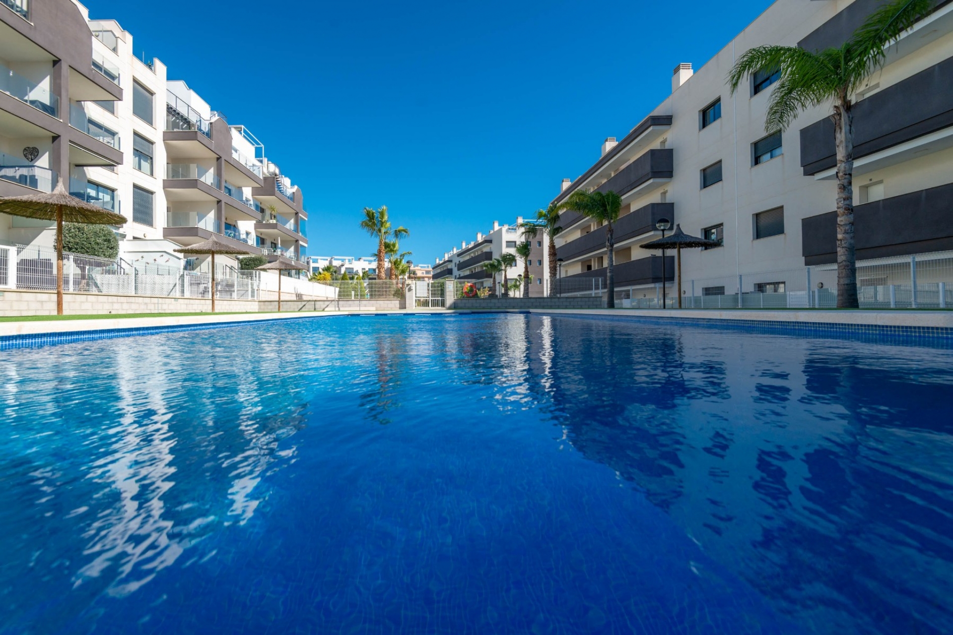 Перепродажа - многоэт. дом -
Orihuela Costa - Villamartin