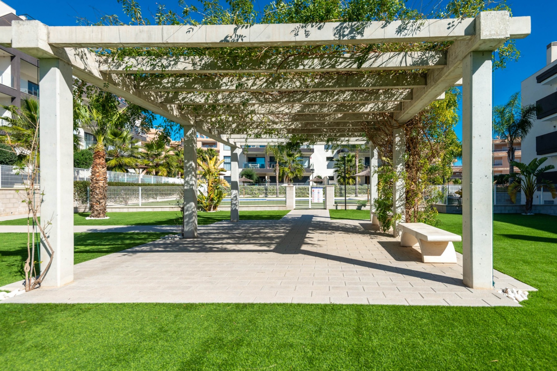 Перепродажа - многоэт. дом -
Orihuela Costa - Villamartin