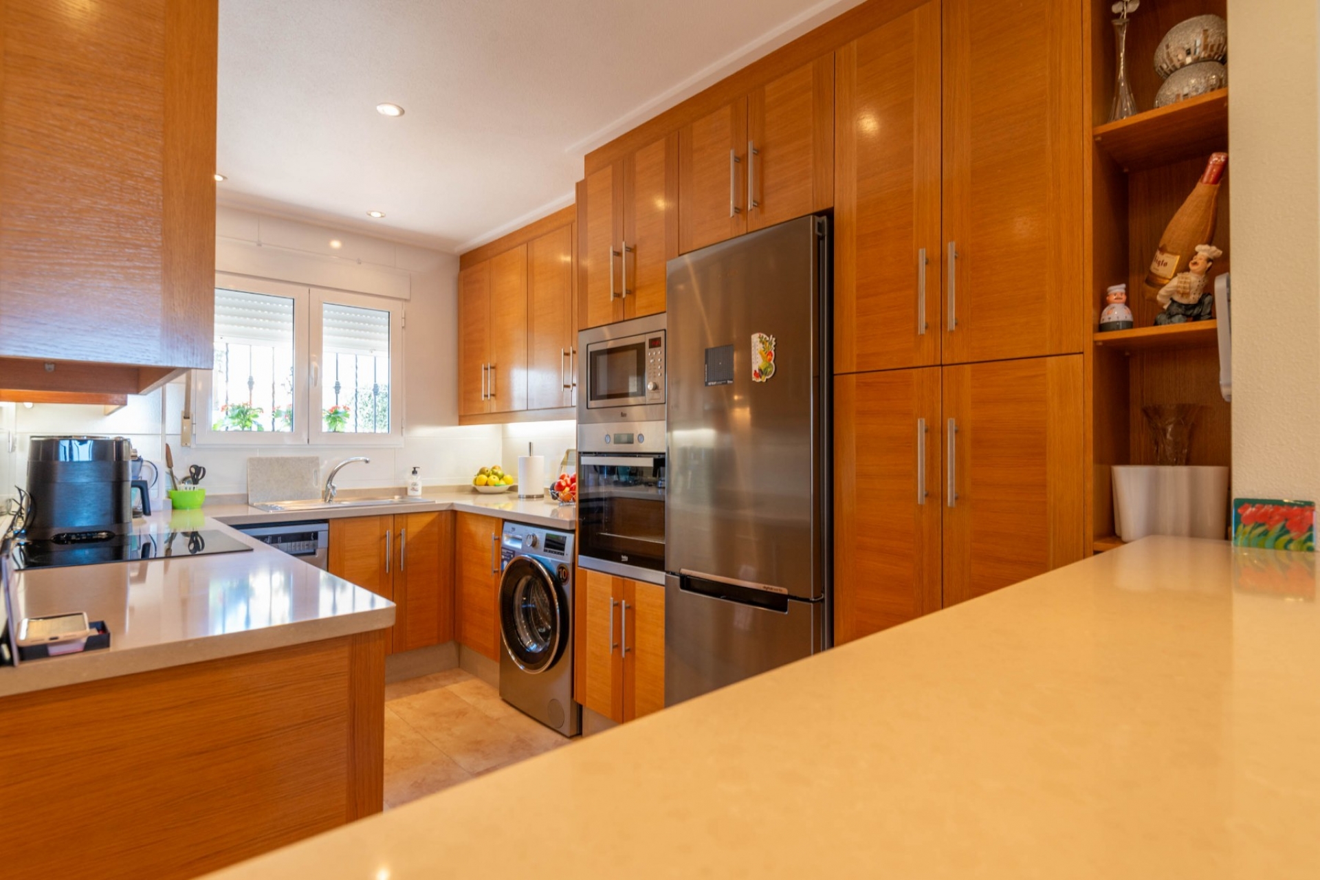 Перепродажа - многоэт. дом -
Orihuela Costa - Villamartin