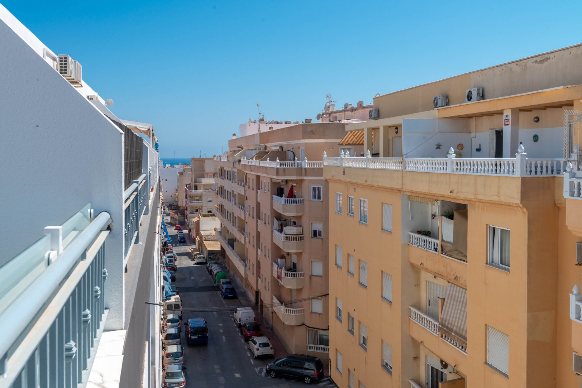 Перепродажа - многоэт. дом -
Torrevieja - Centro