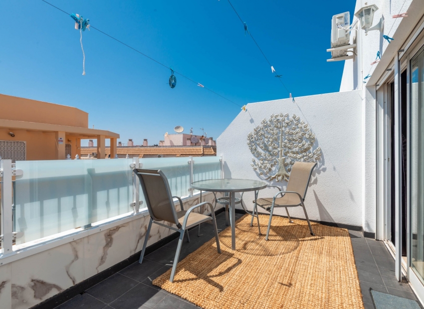 Перепродажа - многоэт. дом -
Torrevieja - Centro