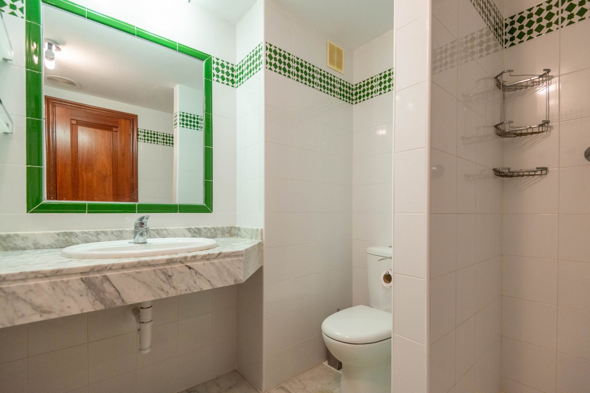 Перепродажа - многоэт. дом -
Torrevieja - Playa de los Locos