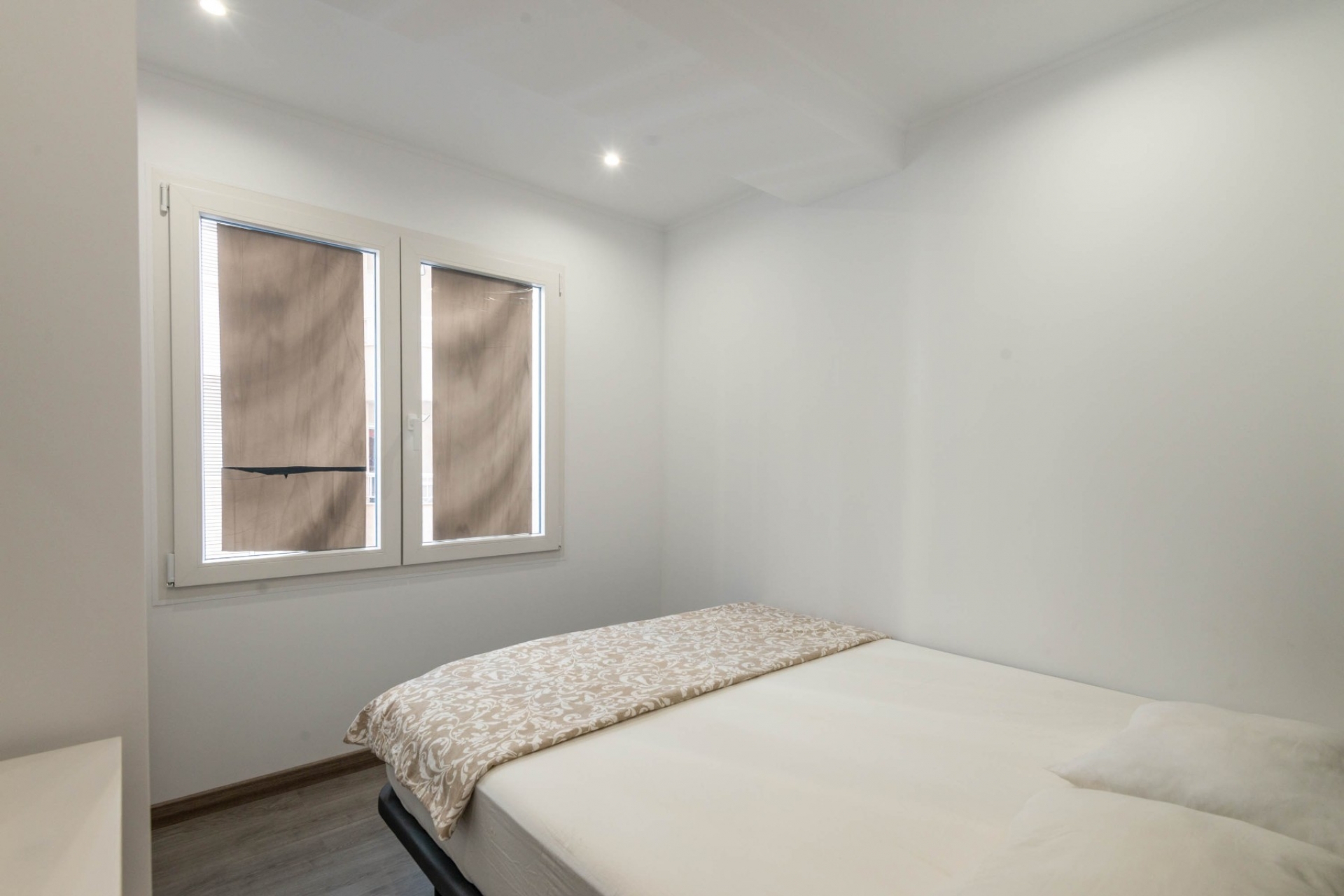 Перепродажа - многоэт. дом -
Torrevieja - Playa del Acequion