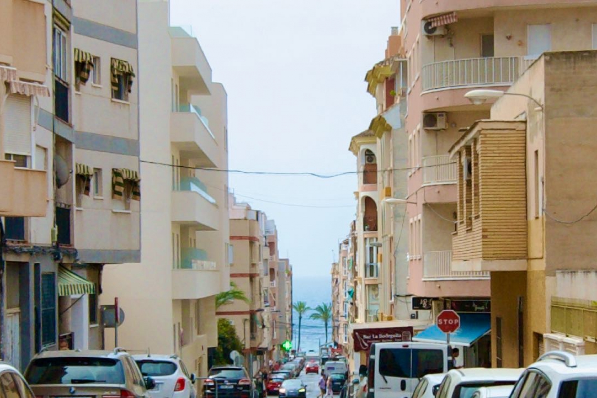 Перепродажа - многоэт. дом -
Torrevieja - Playa del Cura