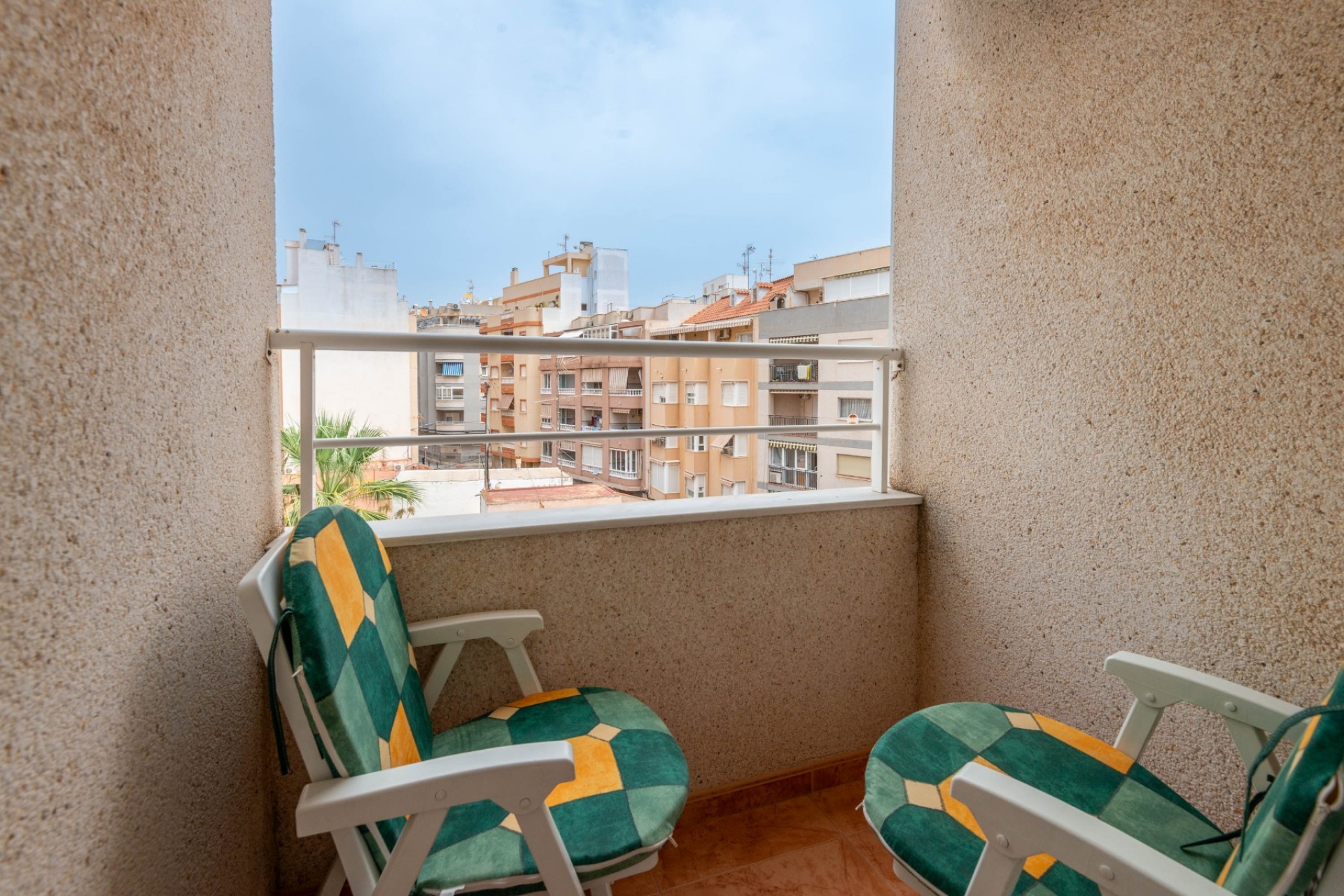 Перепродажа - многоэт. дом -
Torrevieja - Playa del Cura
