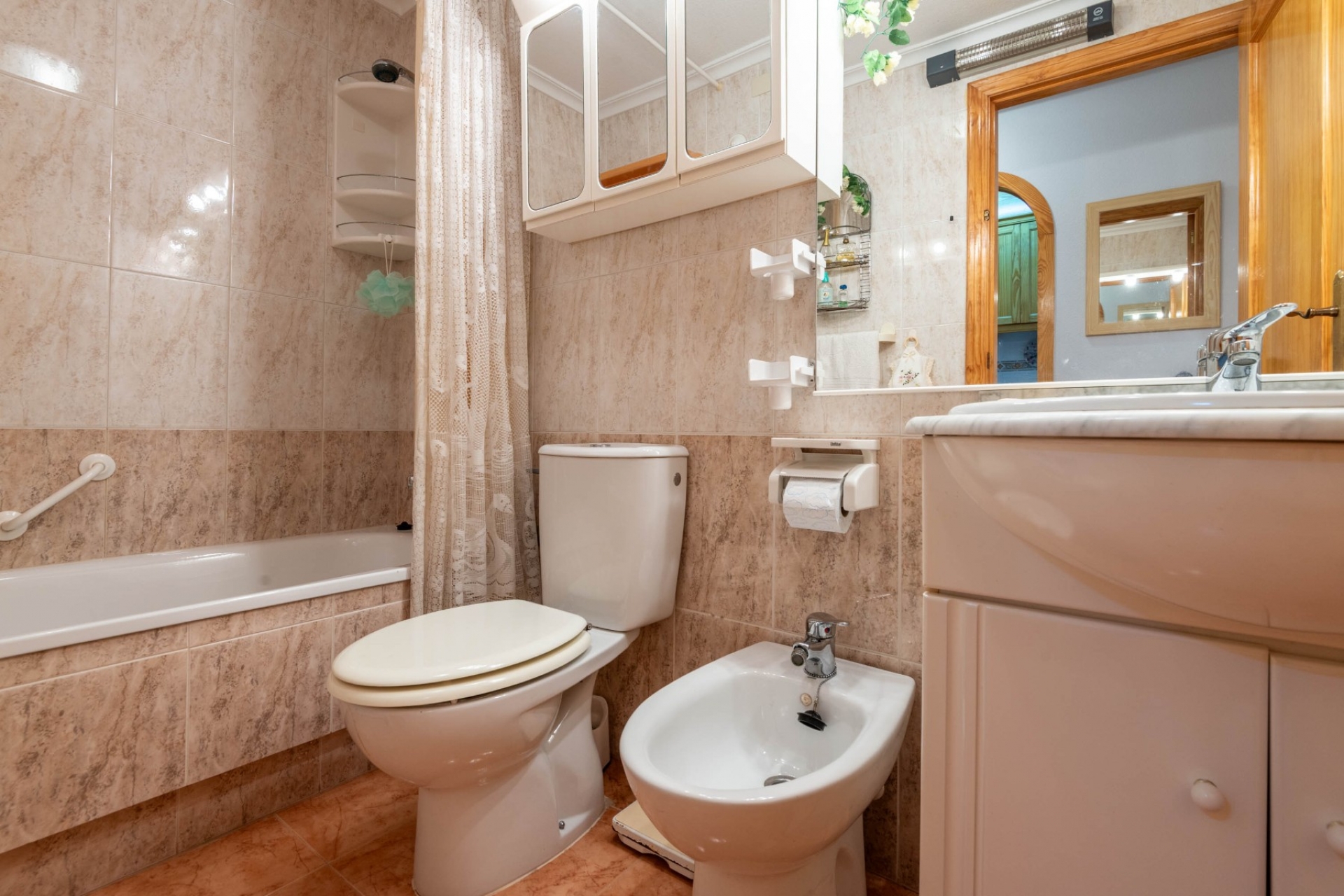 Перепродажа - многоэт. дом -
Torrevieja - Playa del Cura
