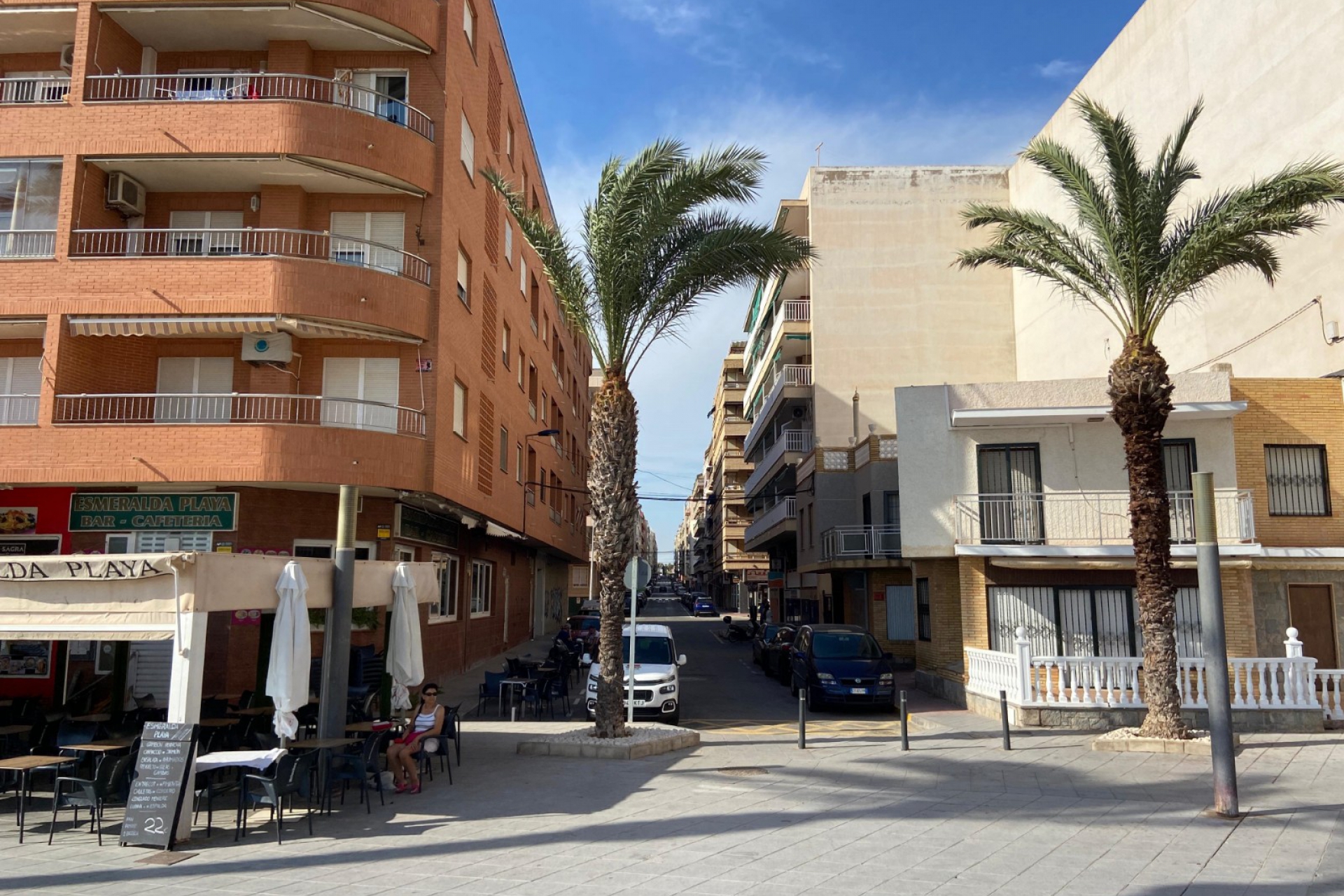 Перепродажа - многоэт. дом -
Torrevieja - Playa del Cura