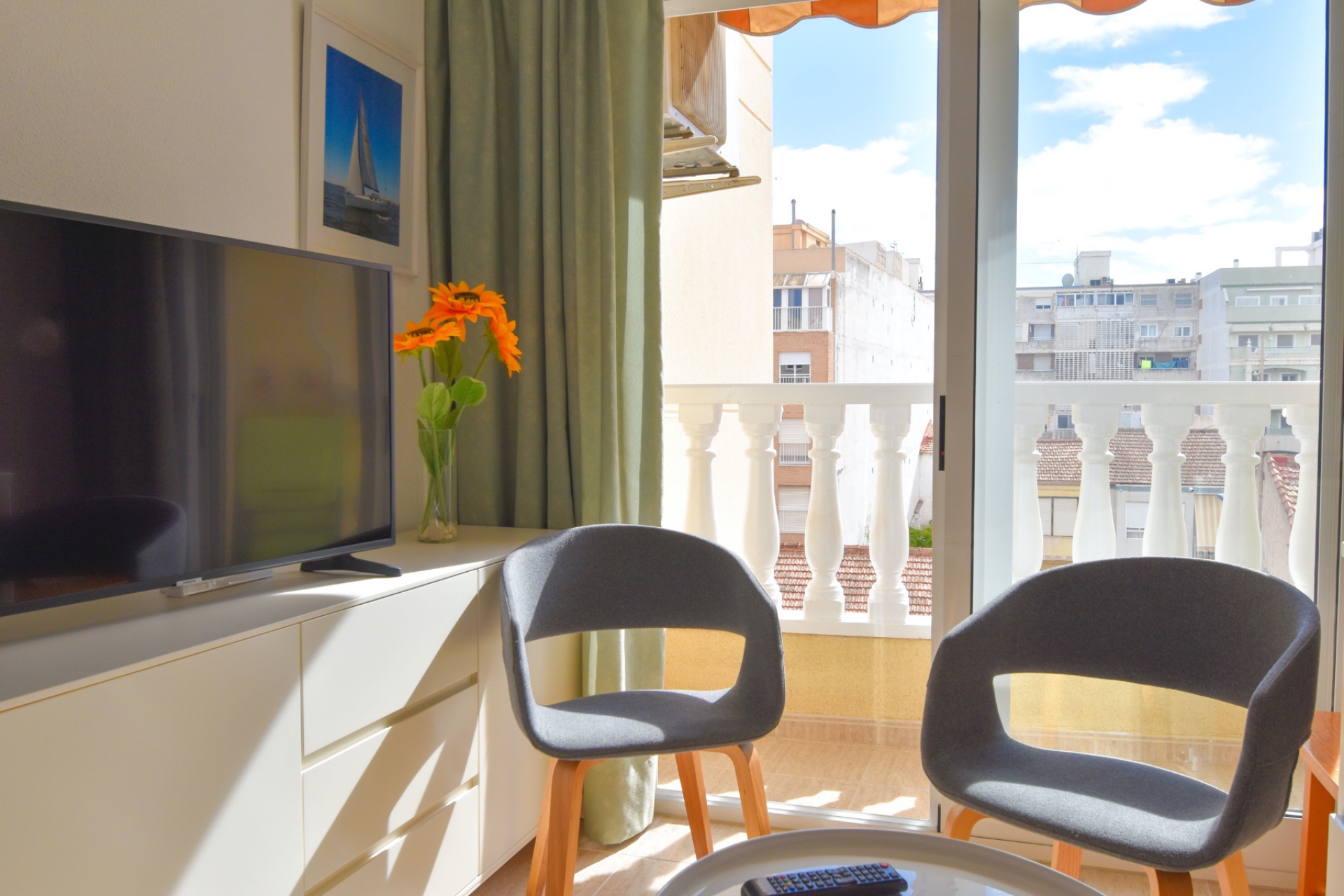 Перепродажа - многоэт. дом -
Torrevieja - Playa del Cura