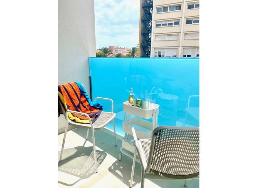 Перепродажа - многоэт. дом -
Torrevieja - Playa del Cura