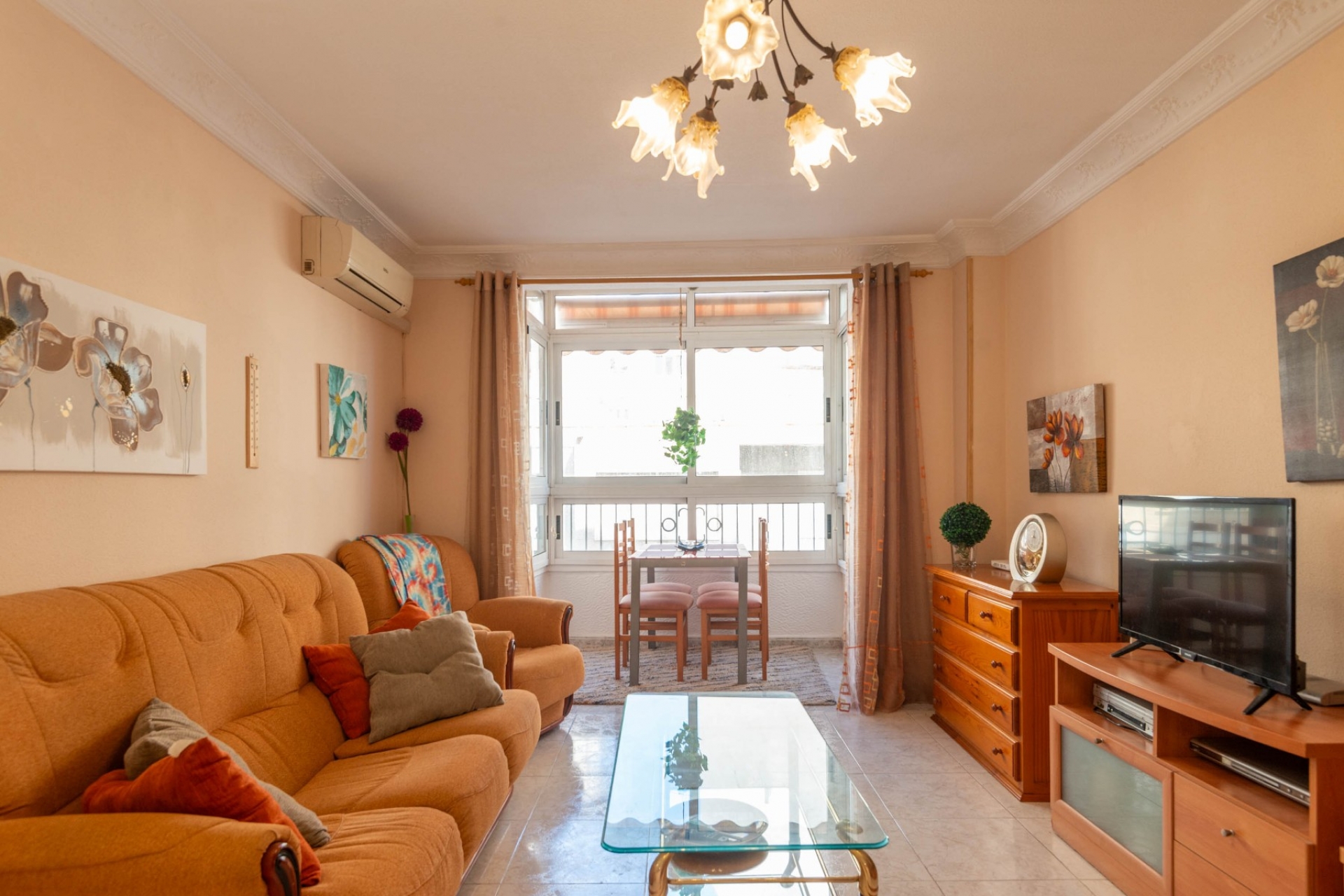 Перепродажа - многоэт. дом -
Torrevieja - Playa del Cura