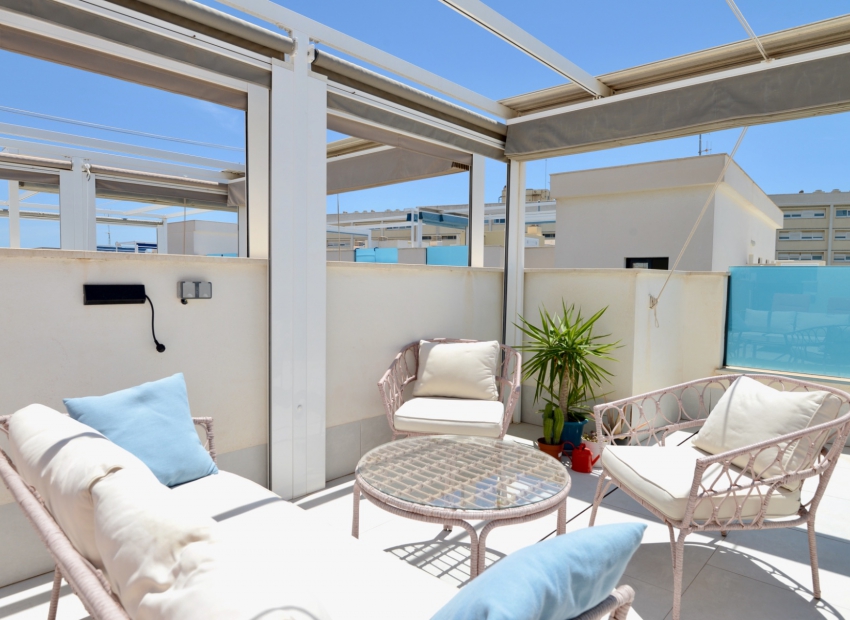 Перепродажа - Пентхаус -
Torrevieja - Playa los Locos