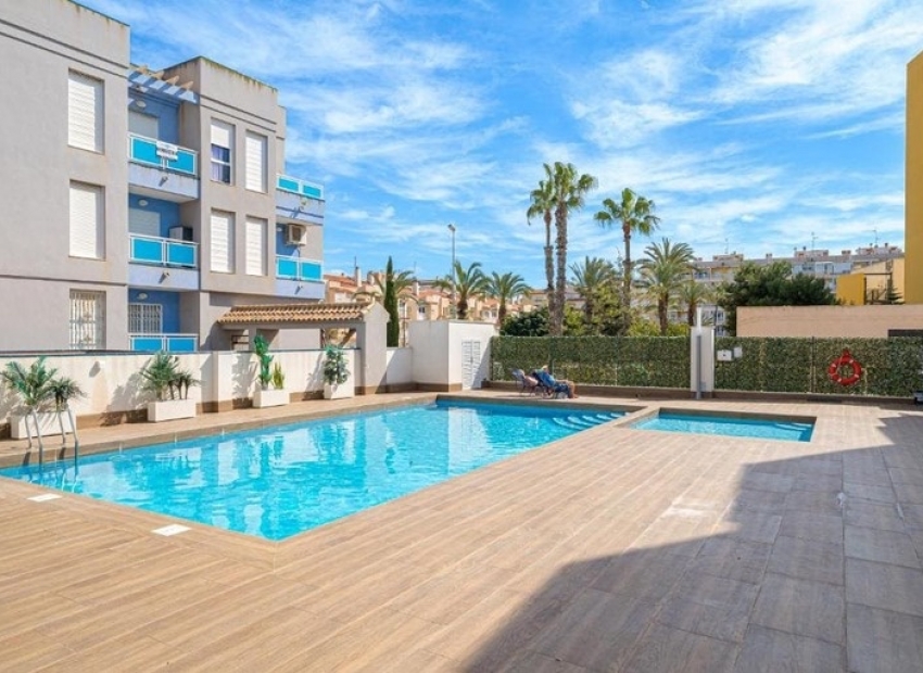 Перепродажа - Пентхаус -
Torrevieja - Playa los Locos