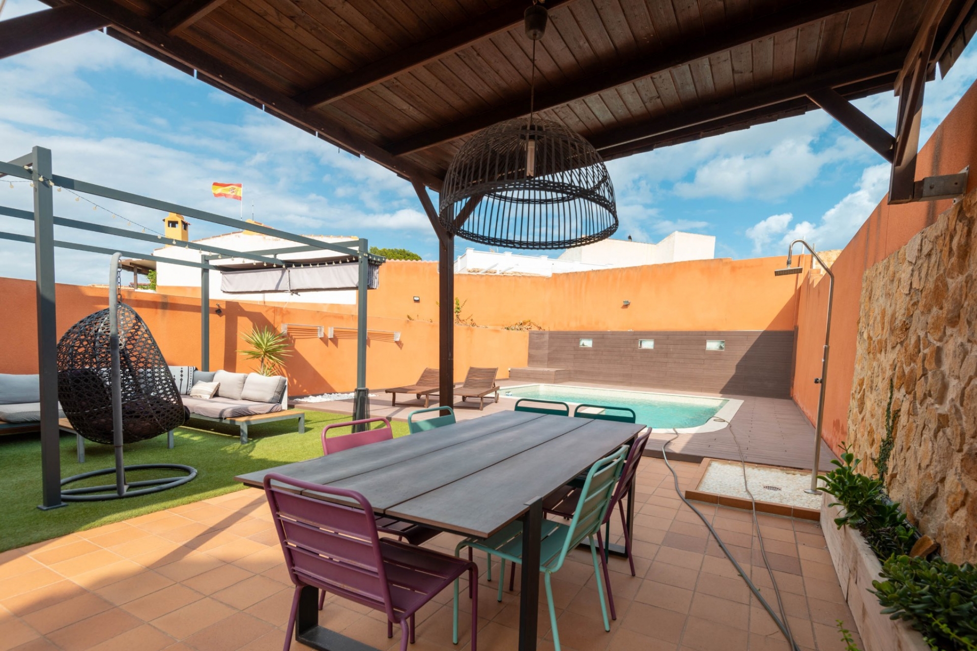 Перепродажа - таунхаус -
Torrevieja - Los Balcones