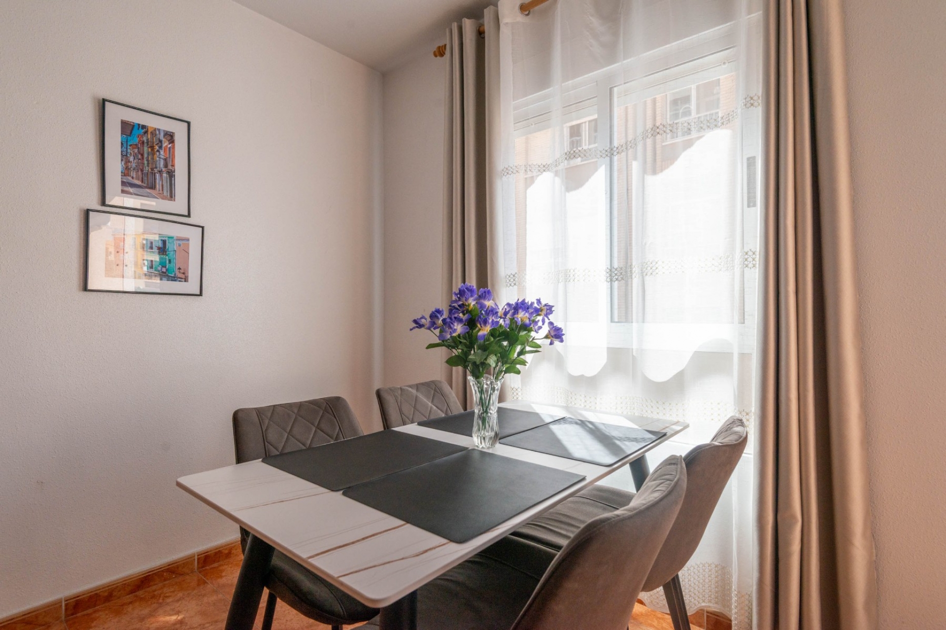 Resale - Apartament -
Torrevieja - Centro