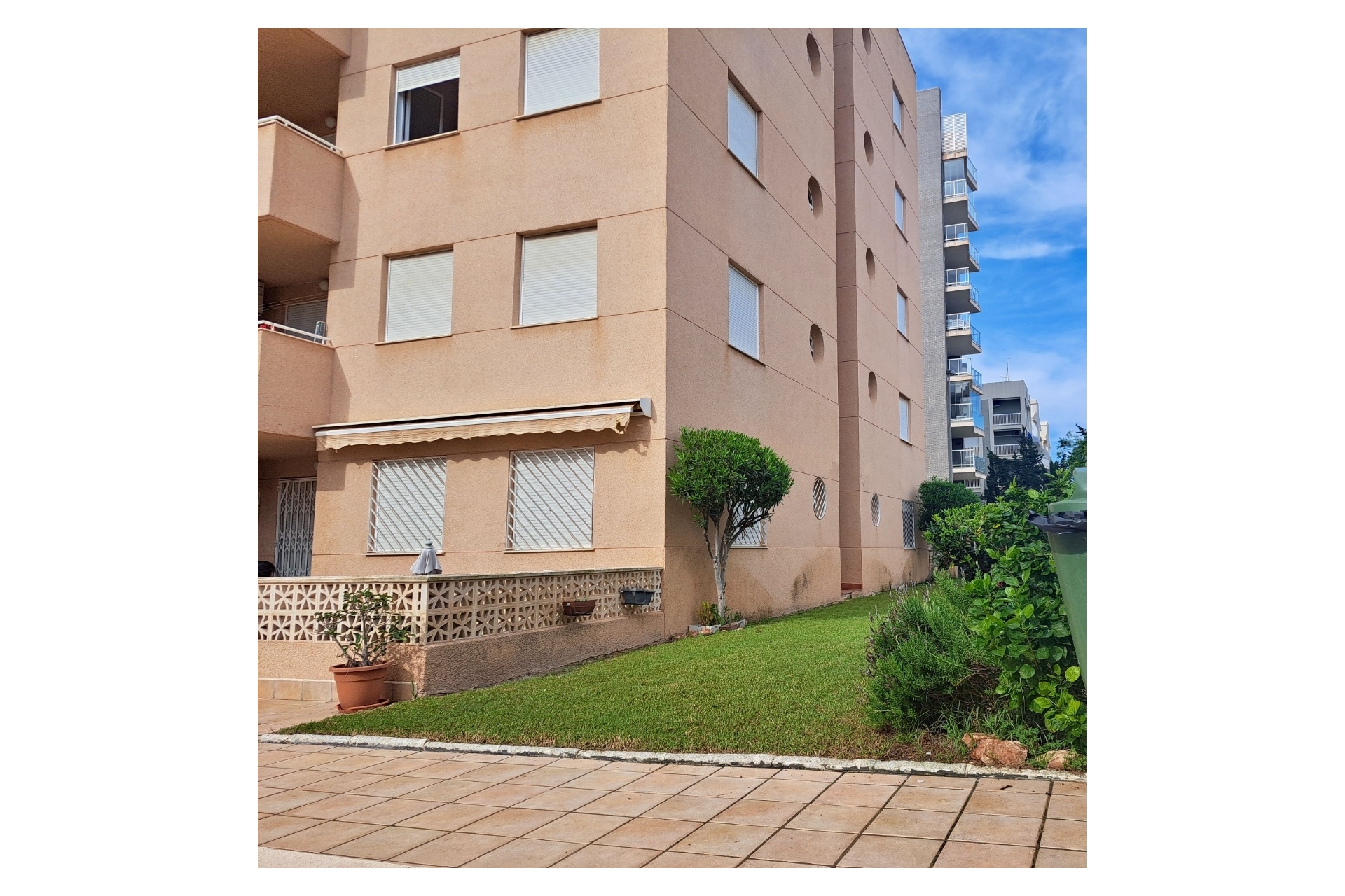 Resale - Apartment/Flat -
Torrevieja - Nueva Torrevieja