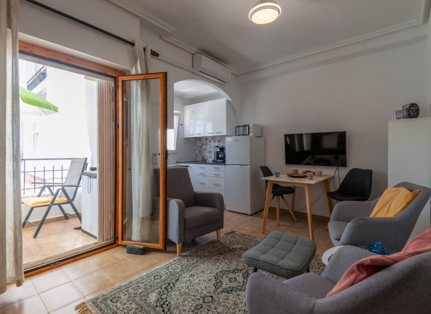 Resale - Apartment/Flat -
Torrevieja - Punta Prima, Torrevieja