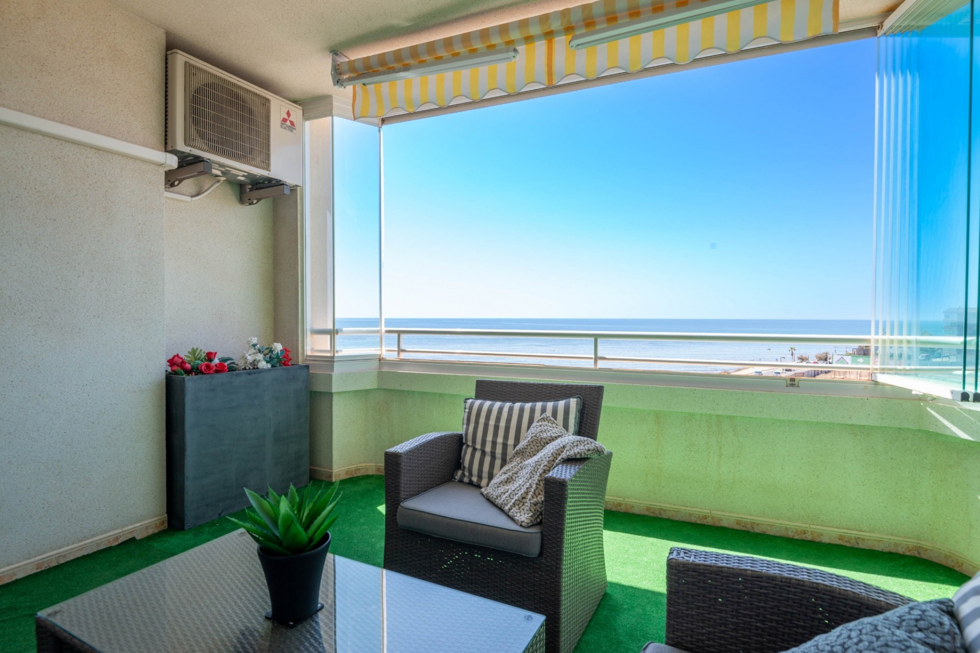 Resale - Apartment -
Torrevieja - Playa de los Locos