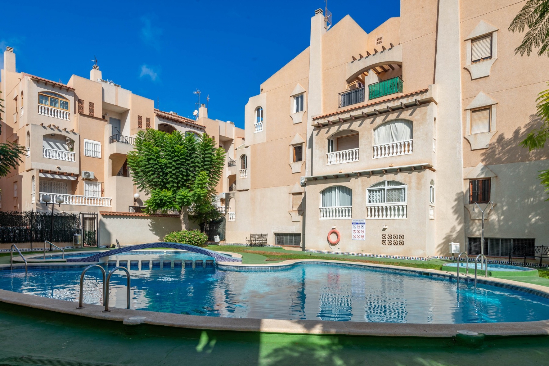Resale - Apartment -
Torrevieja - Playa del Cura