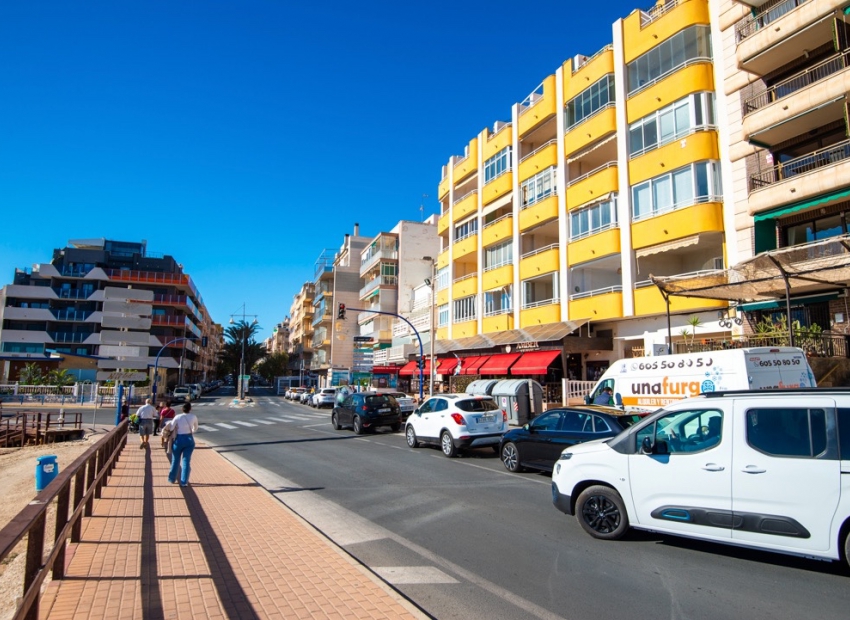 Resale - Apartment -
Torrevieja - Playa los Locos