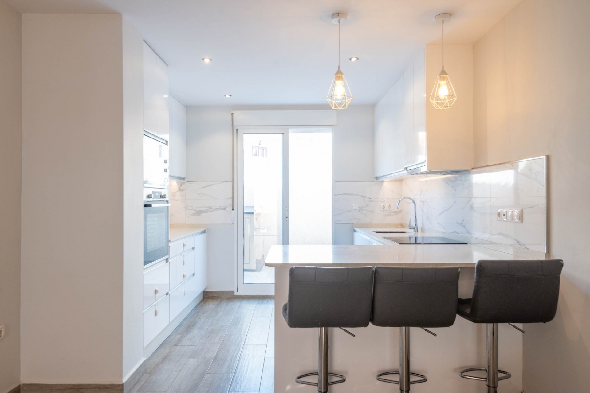 Resale - Bungalow -
Orihuela Costa - La Zenia