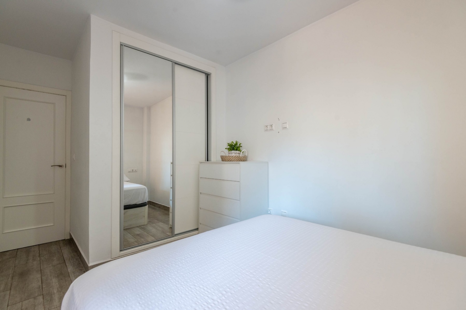 Resale - Bungalow -
Orihuela Costa - La Zenia