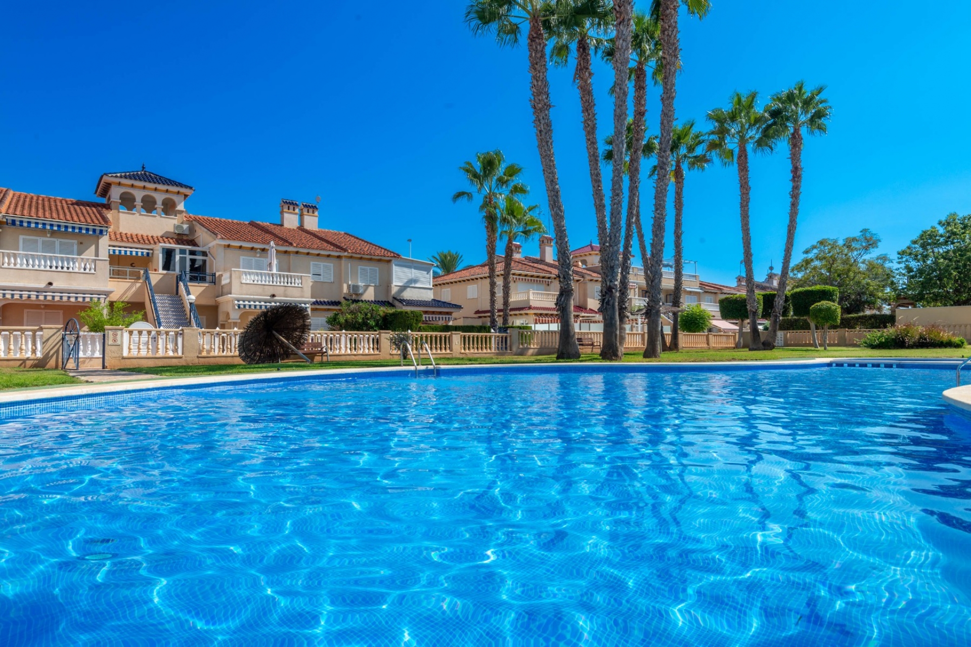 Resale - Bungalow -
Orihuela Costa - Punta Prima, Orihuela Costa