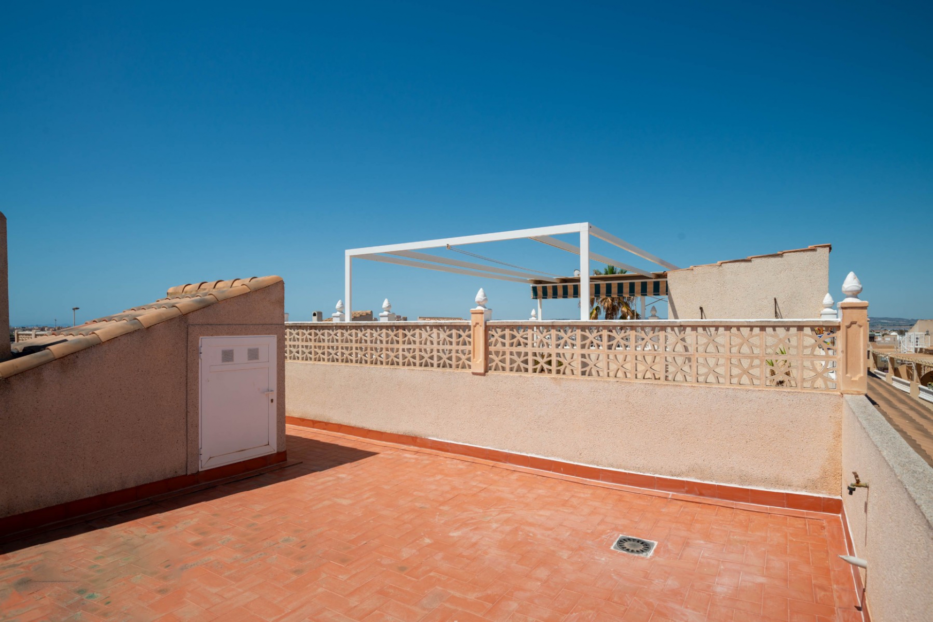 Resale - Bungalow -
Torrevieja - Aguas Nuevas