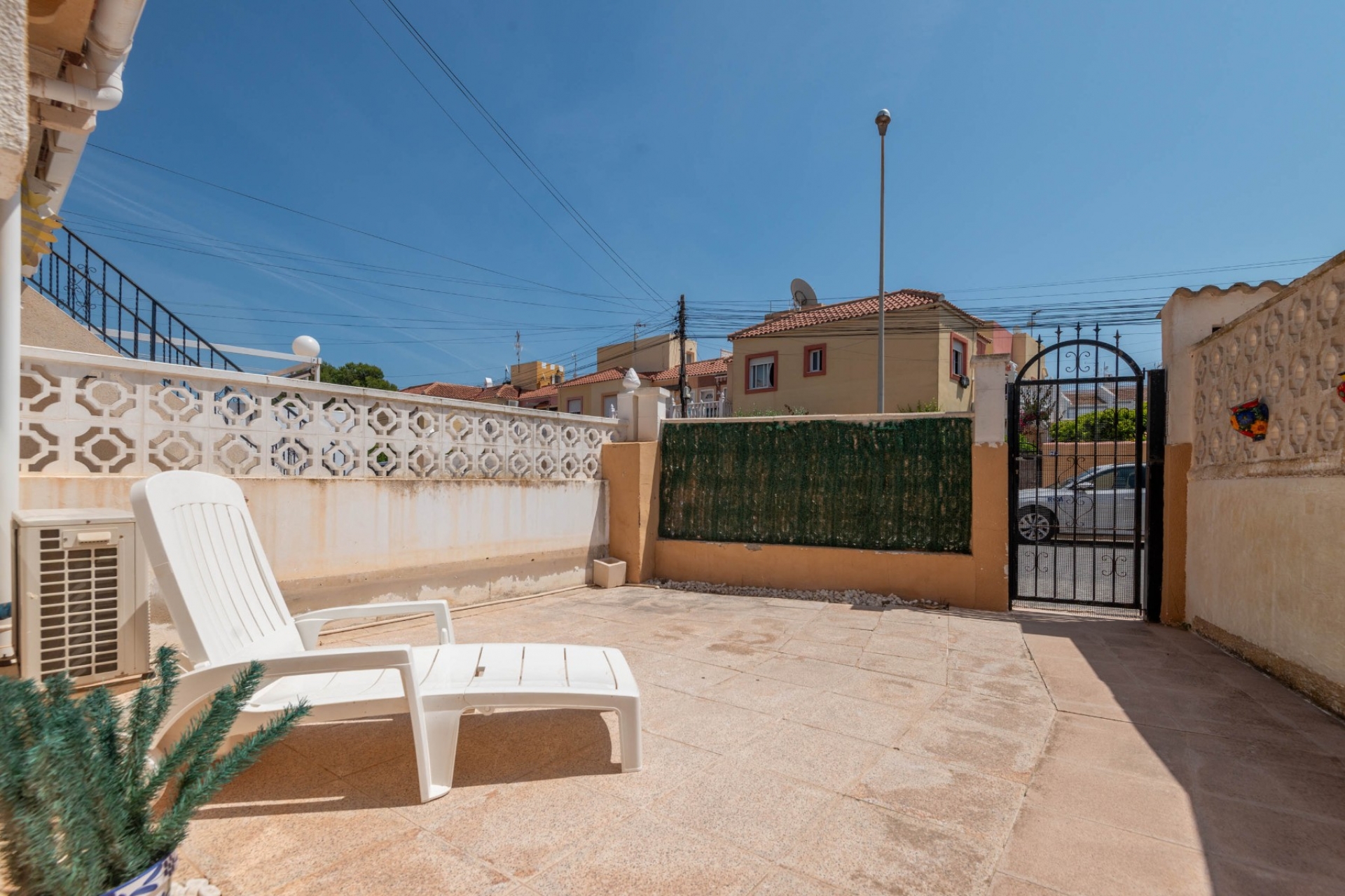 Resale - Bungalow -
Torrevieja - El Chaparral